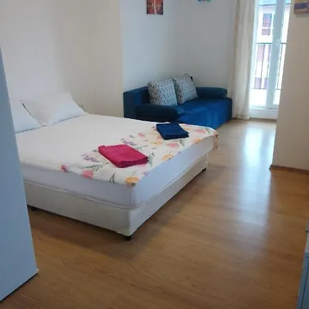 Sunny View Central 5 Apartman